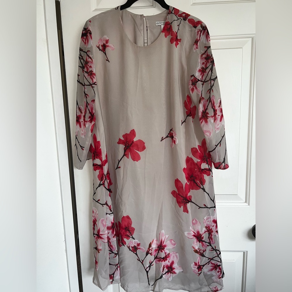Eva Mendes floral dress for office wear. Tan and pink flowers. Size medium.